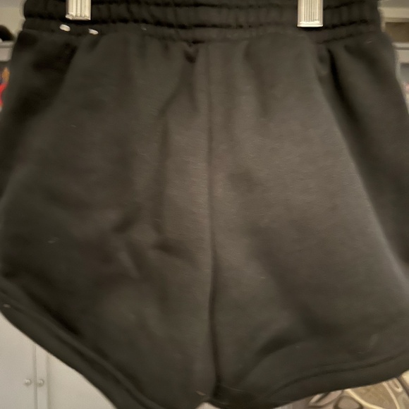 Soft sleep shorts - Picture 2 of 3